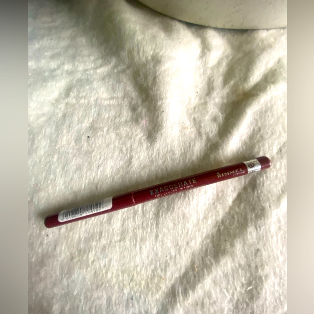 Rimmel exaggerate retractable lip liner #064 Obsessions